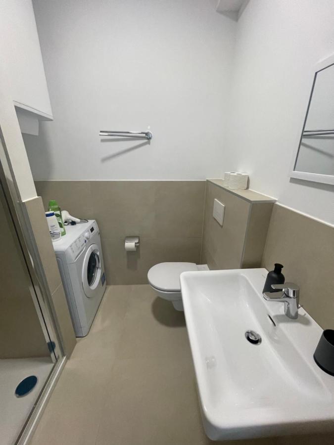וינה Swan Stay Property 17 מראה חיצוני תמונה